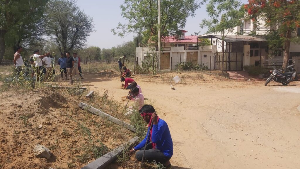 Fencing behind the temple side has completed